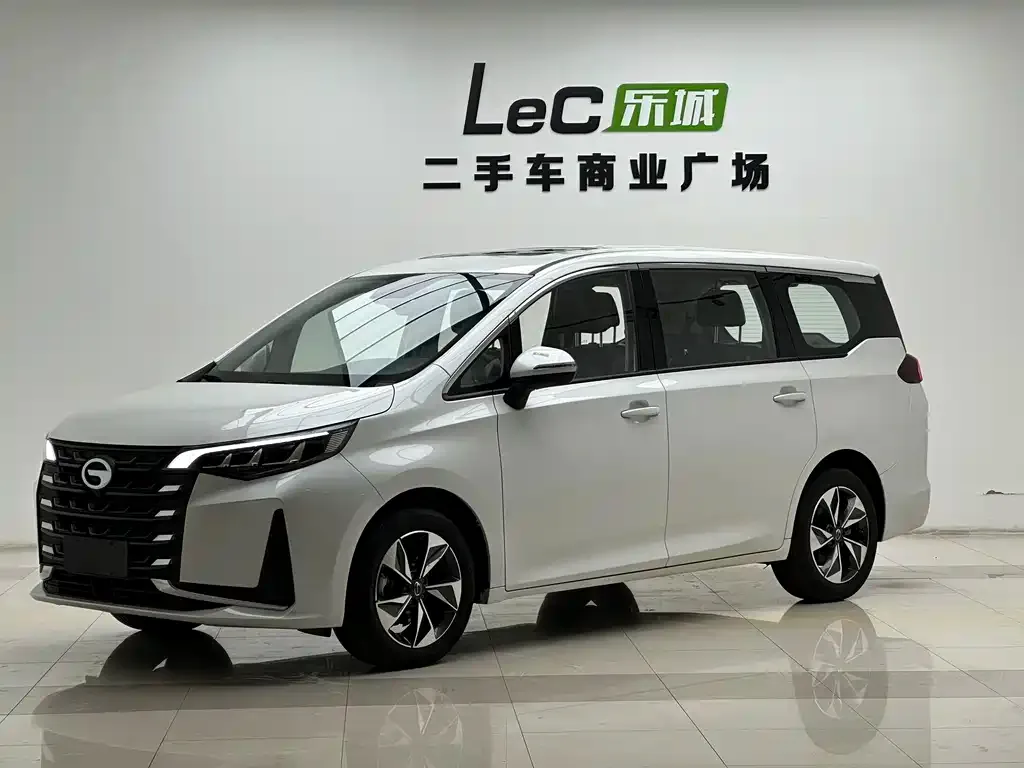 GAC Motor Trumpchi M6 — фото 1