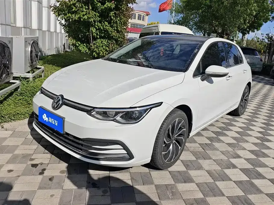 Volkswagen Golf 2024 из CN, фото 1