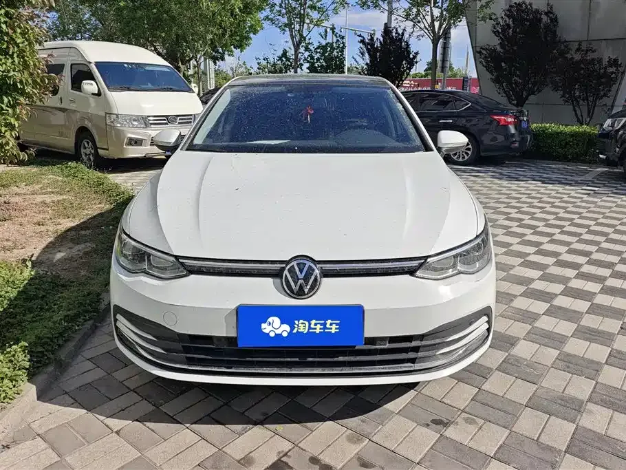 Volkswagen Golf 2024 из CN, фото 10