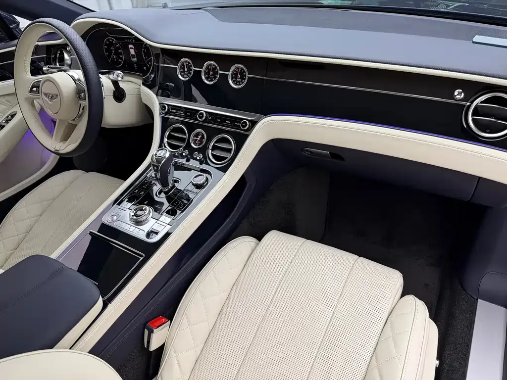 Bentley Continental — фото 5