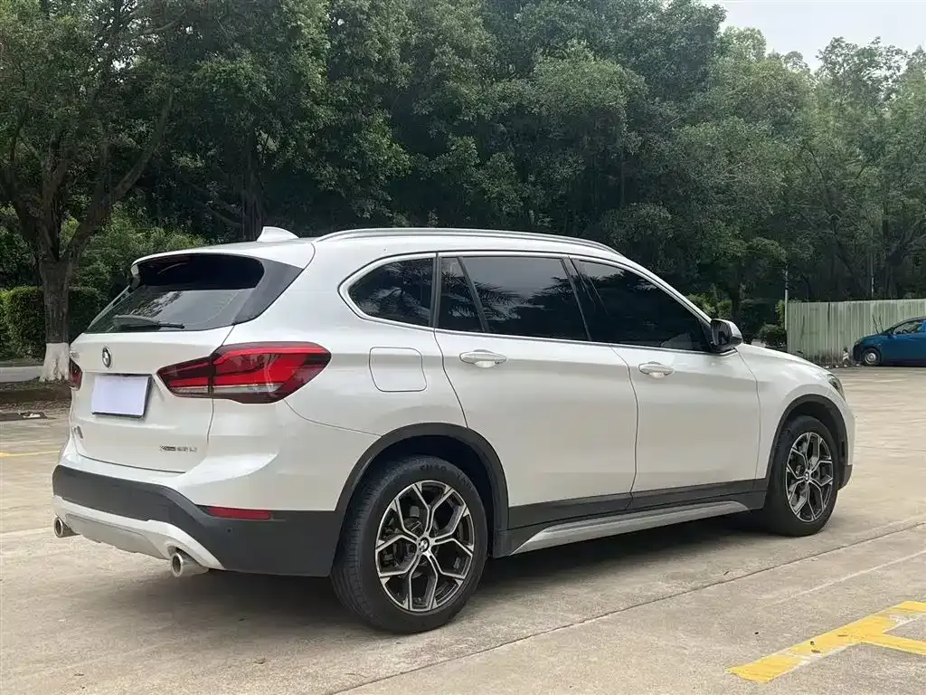 BMW X1 — фото 7