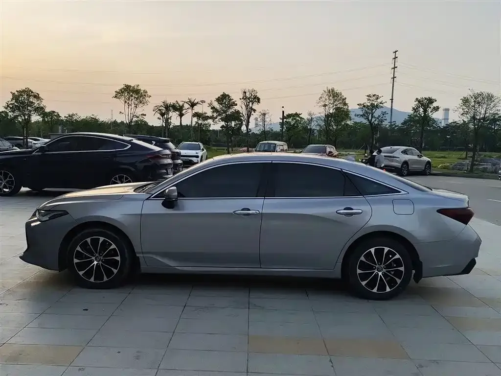 Toyota Avalon 2023 из CN, фото 7