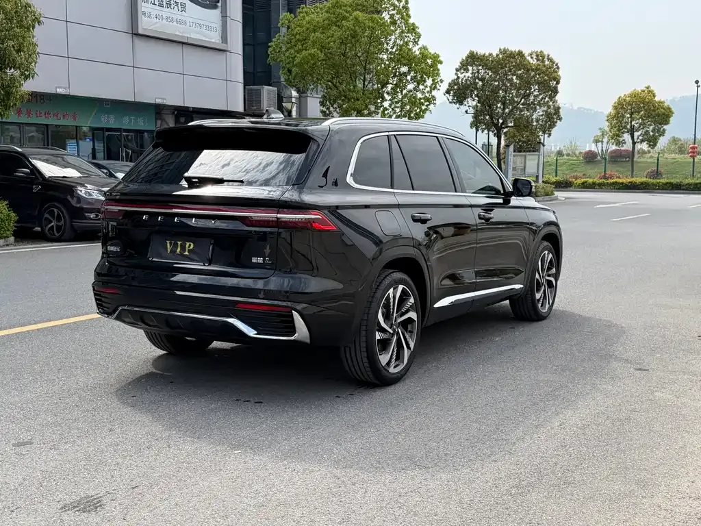 Geely Xingyue L — фото 9
