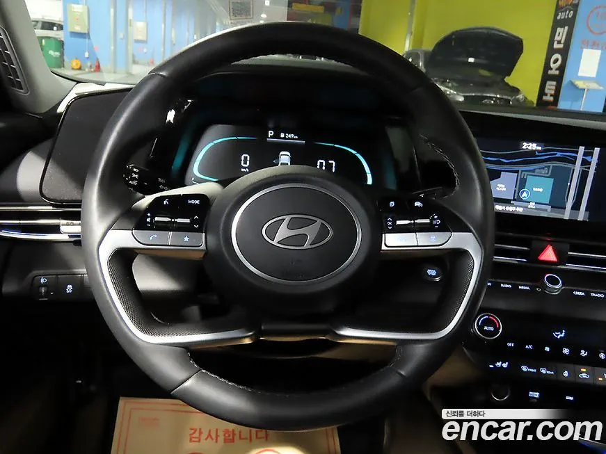 Hyundai AVANTE — фото 8