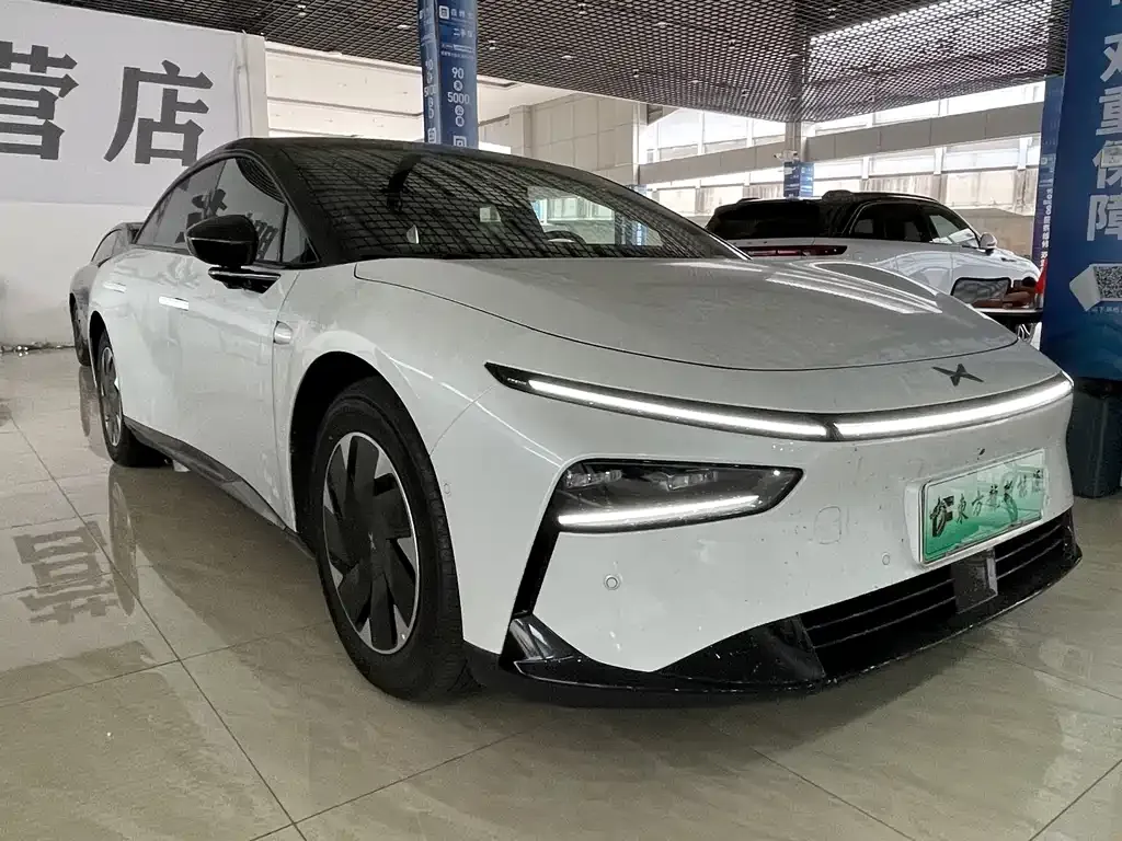 XPeng P7+ — фото 1