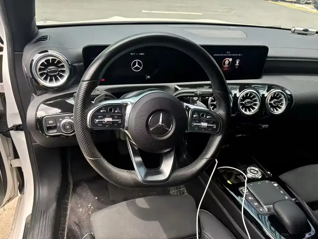 Mercedes-Benz A-Class — фото 10