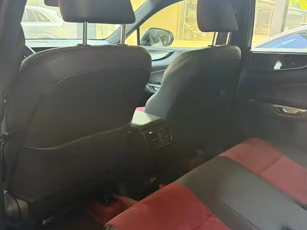 Lexus NX 2023 из CN, фото 2