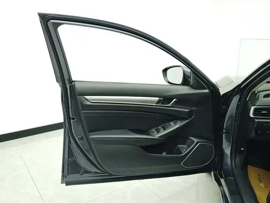 Honda Accord — фото 2