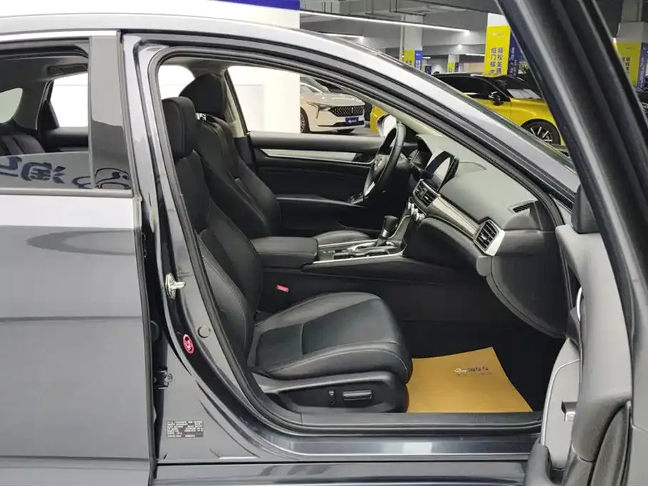 Honda Accord — фото 5