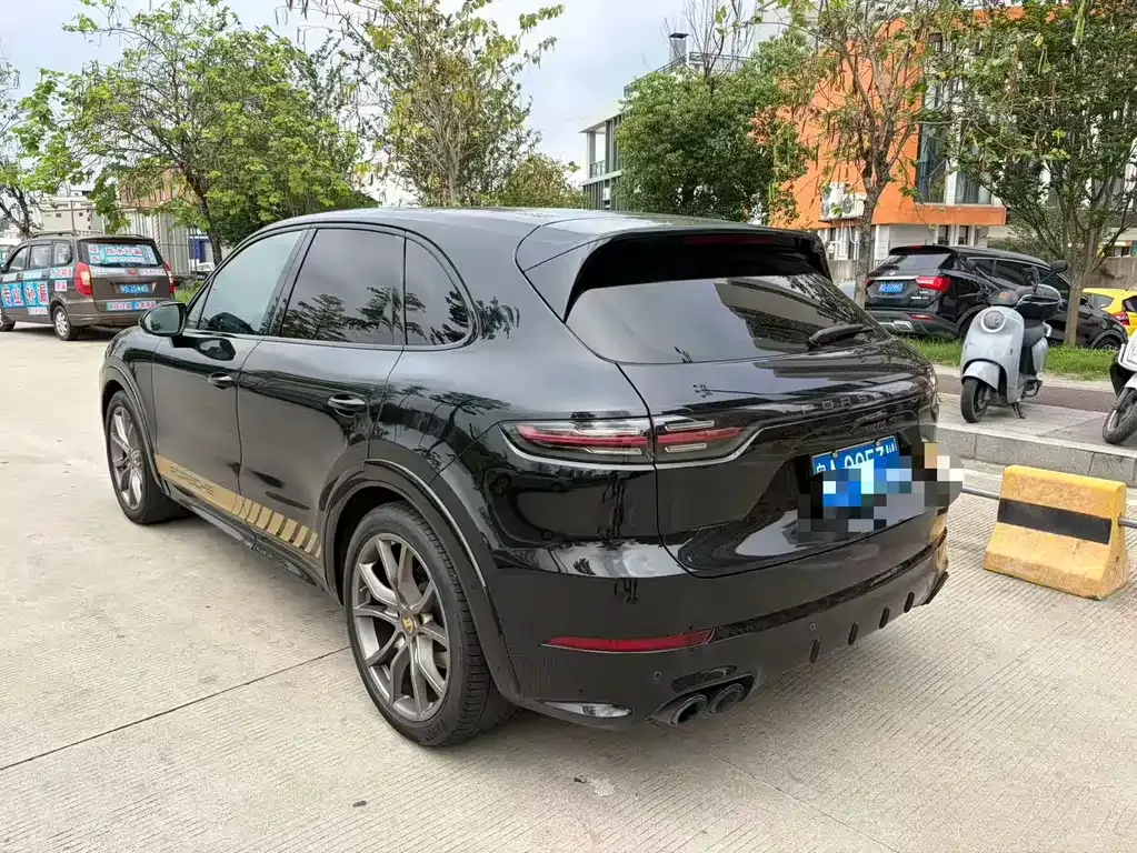Porsche Cayenne 2023 из CN, фото 4
