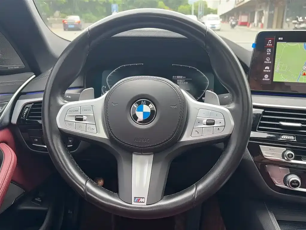 BMW 5 Series — фото 4