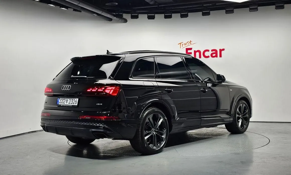 Audi Q7 — фото 4