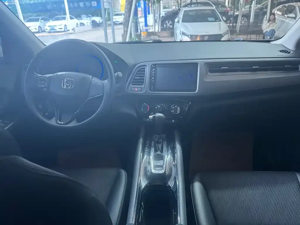 Honda Vezel 2022 из CN, фото 10