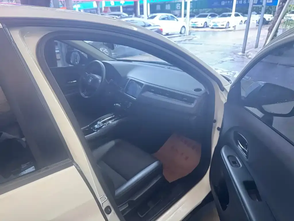 Honda Vezel 2022 из CN, фото 6