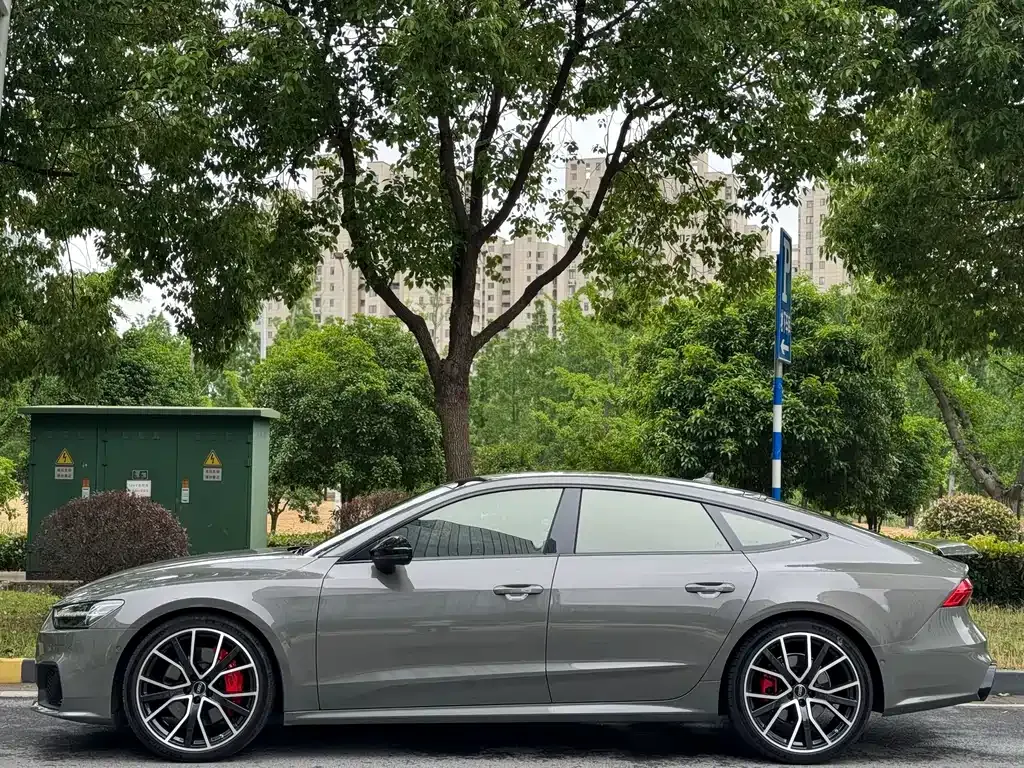 Audi A7 — фото 10
