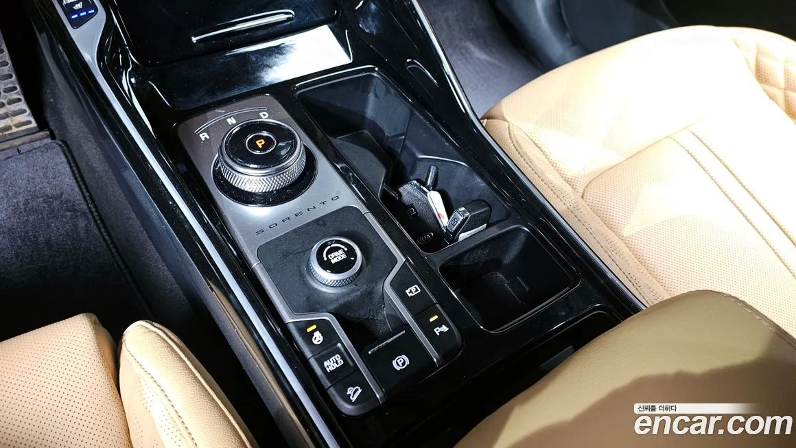Kia Sorento — фото 9