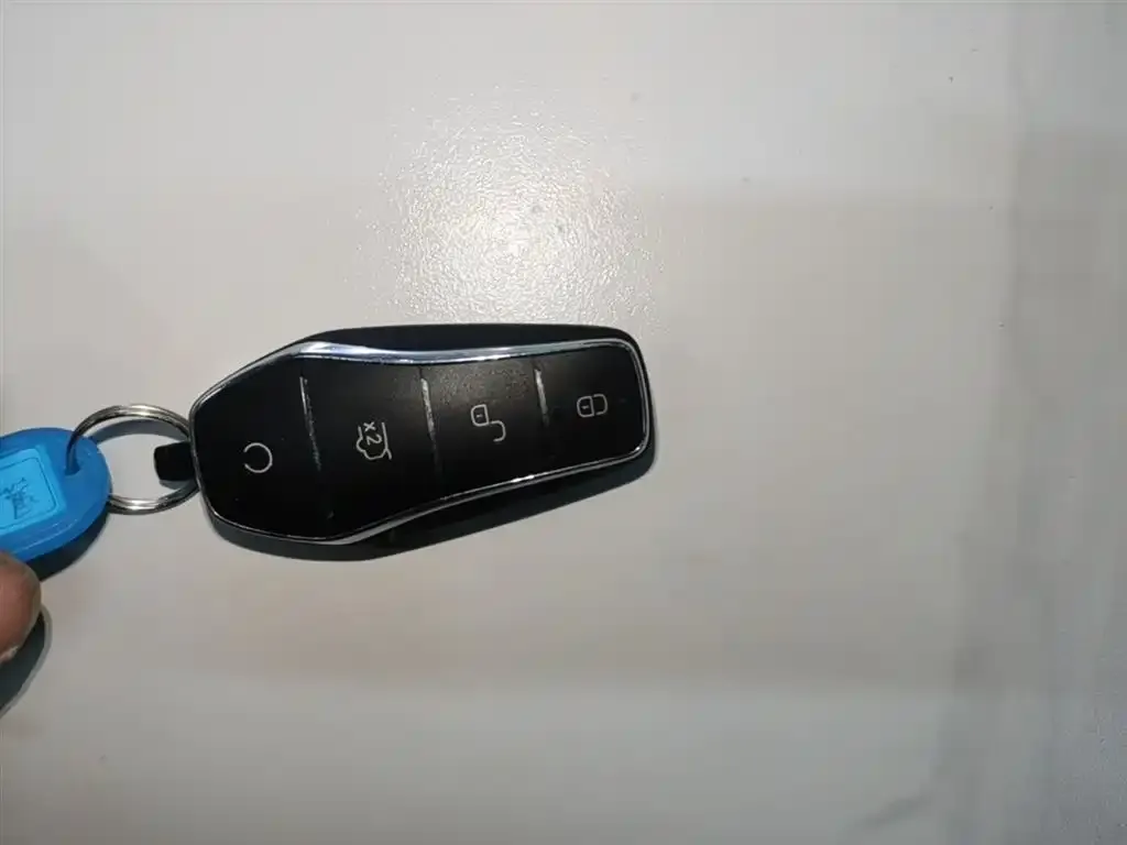 BYD Seal — фото 2
