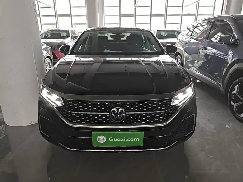 Volkswagen Passat — фото 8