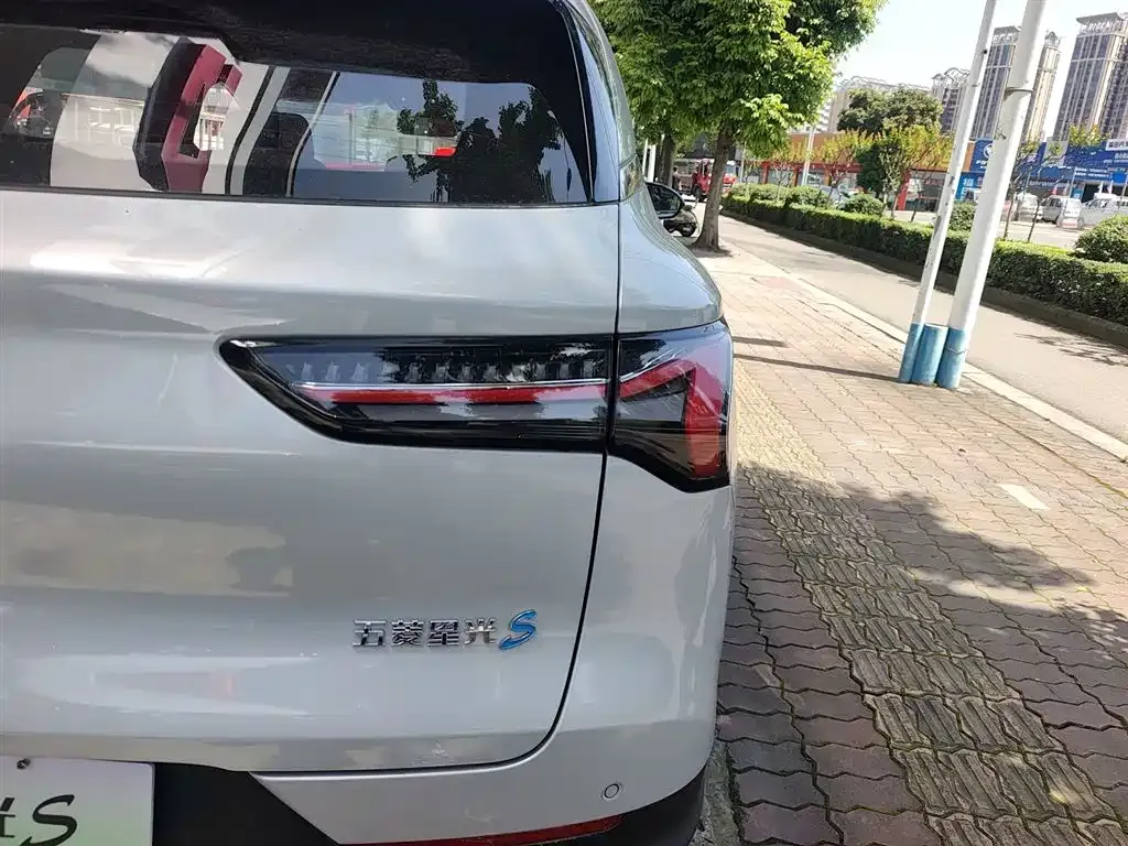 Wuling Xingguang S — фото 9