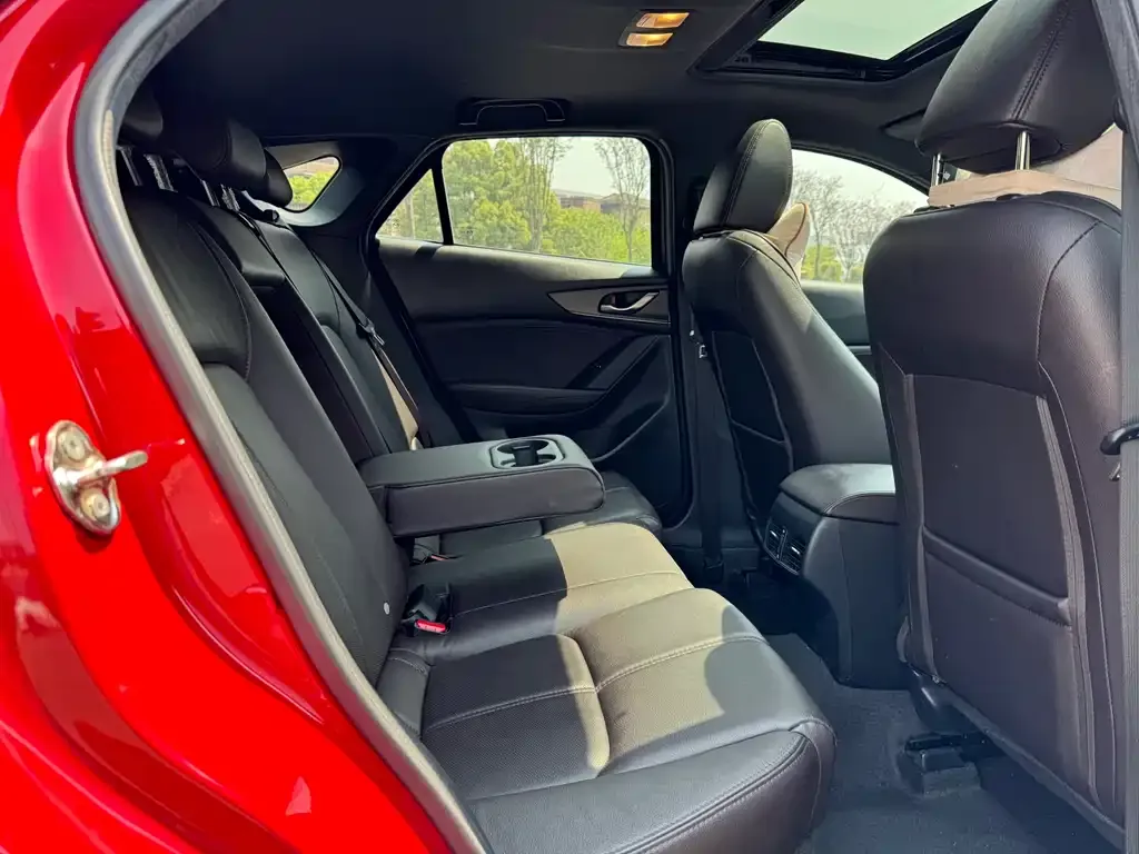 Mazda CX-4 2021 из CN, фото 3
