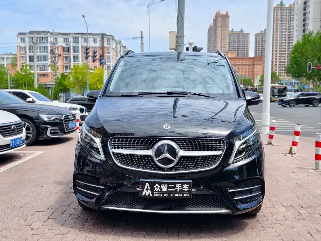 Mercedes-Benz V-Class — фото 2