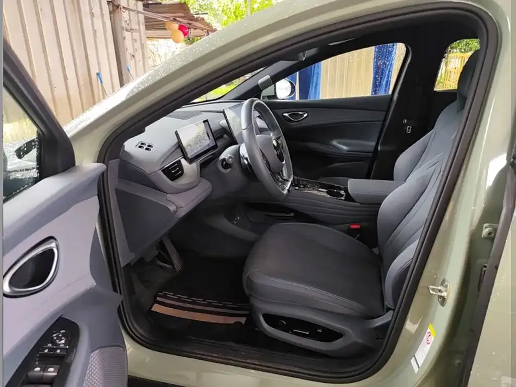 BYD Seal 06GT — фото 7