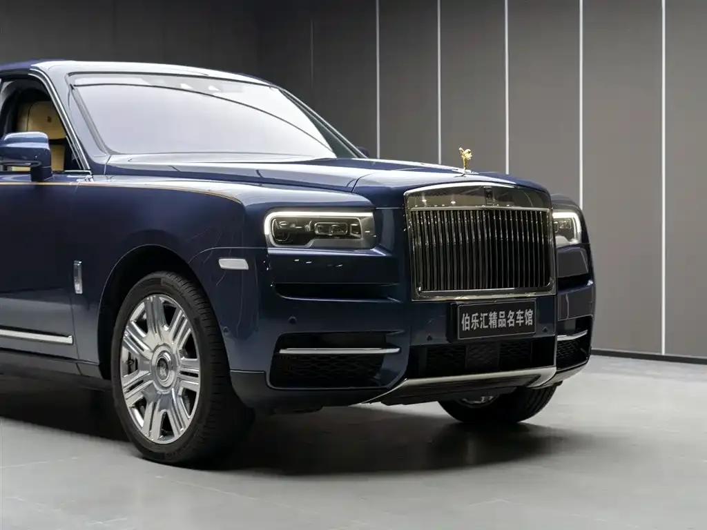 Rolls-Royce Cullinan — фото 6