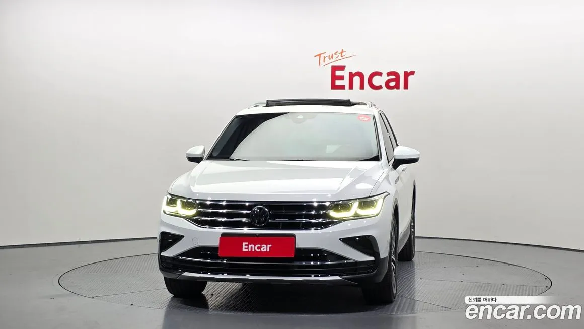 Volkswagen Tiguan — фото 9