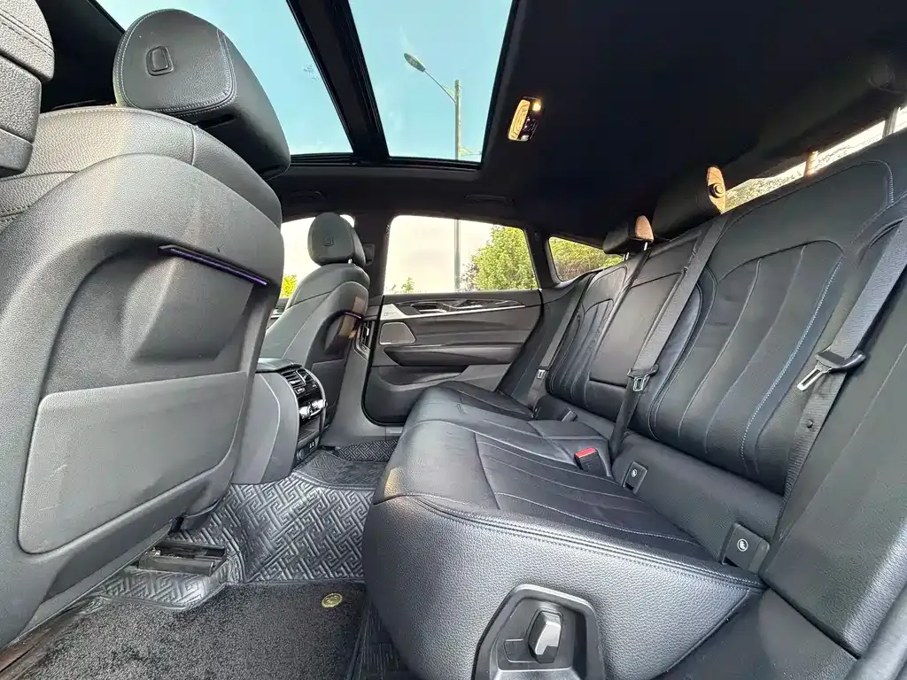 BMW 6 Series GT 2021 из CN, фото 3