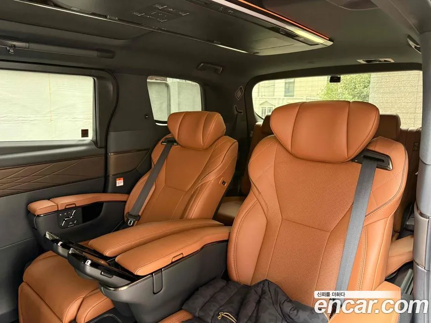 Toyota Alphard 2024 из KR, фото 5