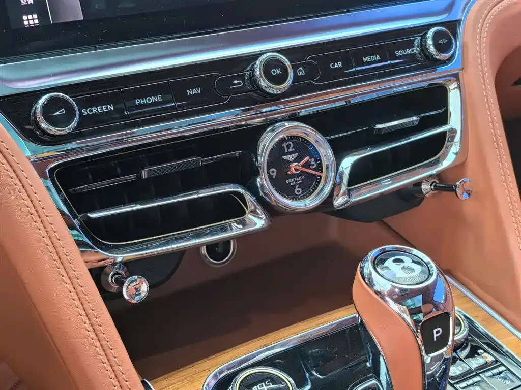Bentley Flying Spur — фото 5