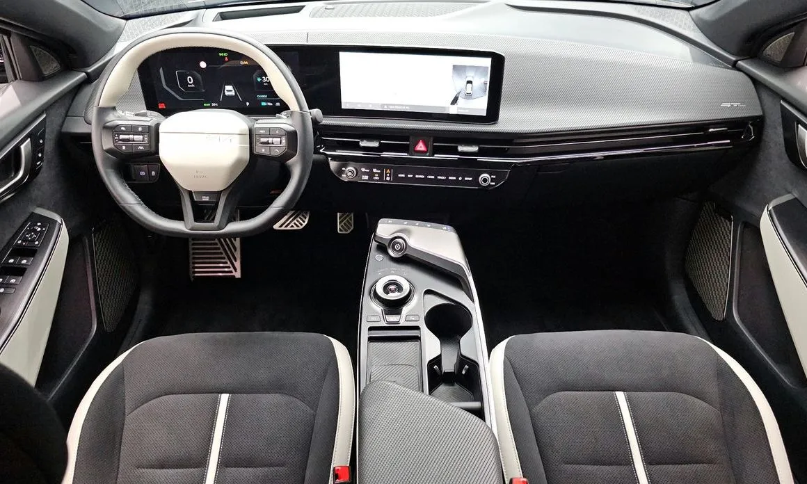 Kia EV6 — фото 10
