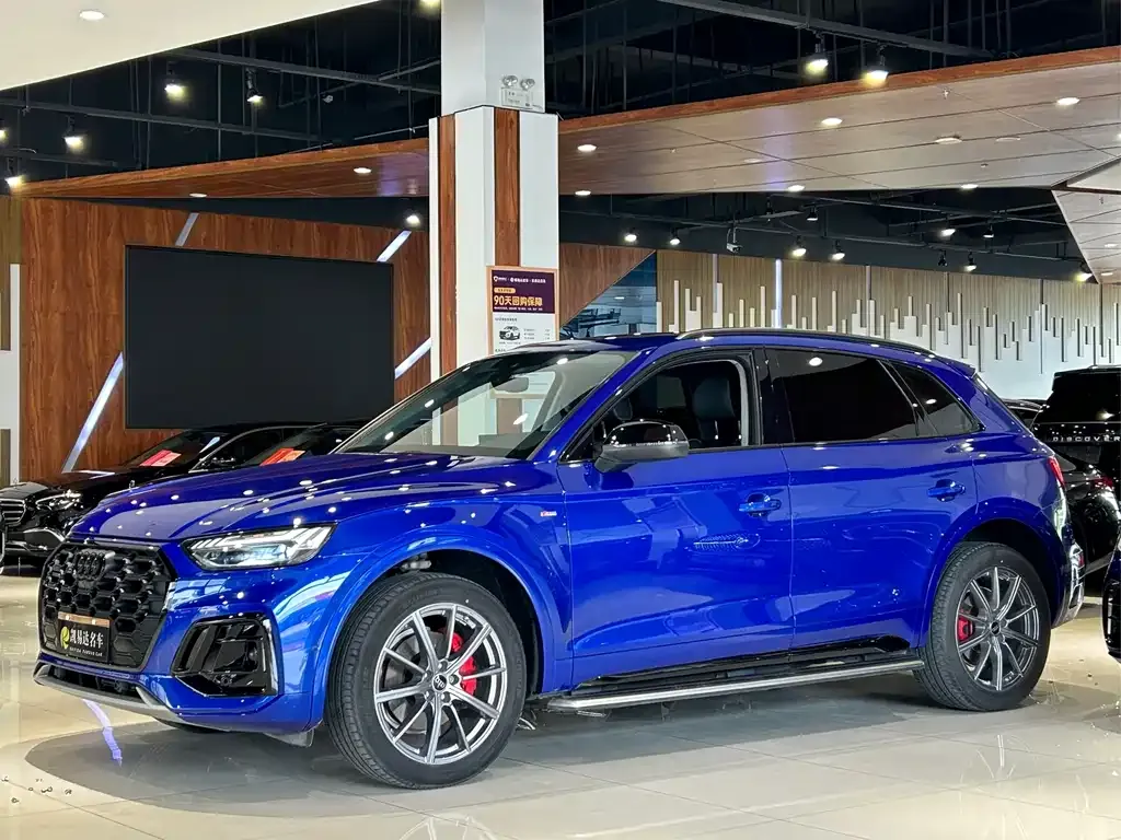 Audi Q5L 2021 из CN, фото 1