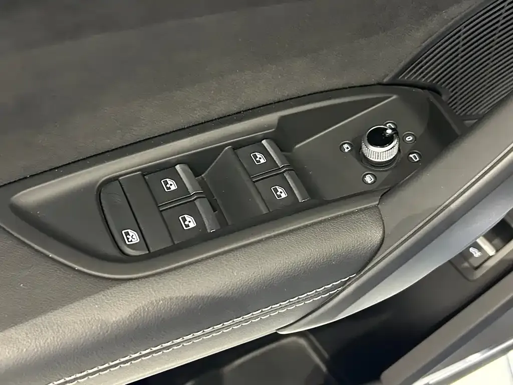 Audi Q5L 2021 из CN, фото 6