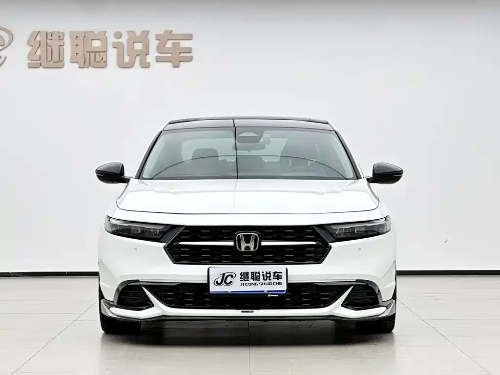 Honda Accord — фото 4