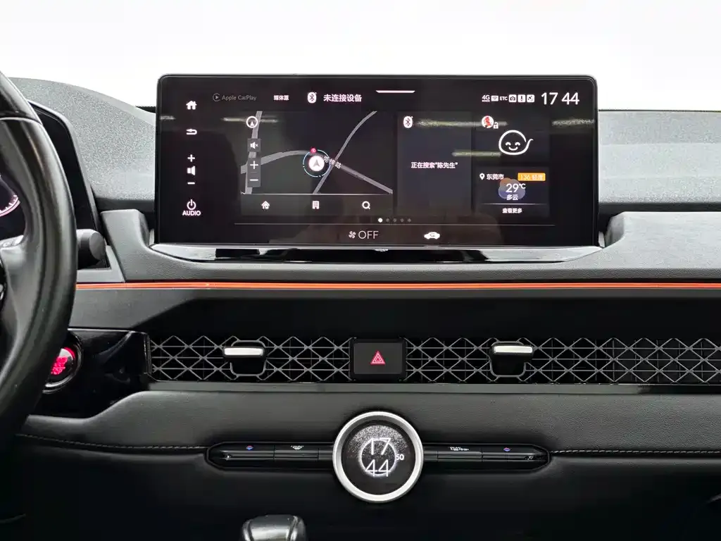 Honda Accord — фото 7