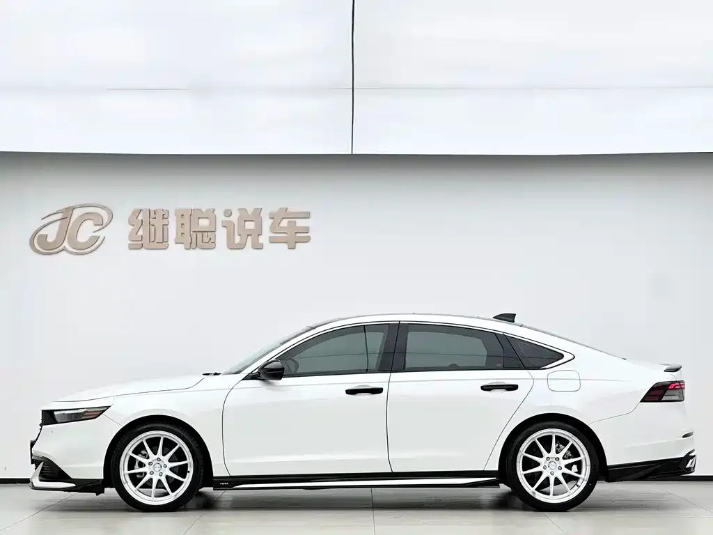 Honda Accord — фото 2