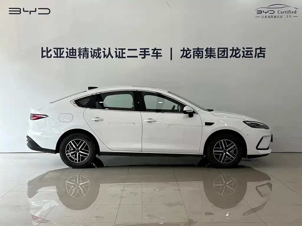 BYD Seal 05 DM-i — фото 6