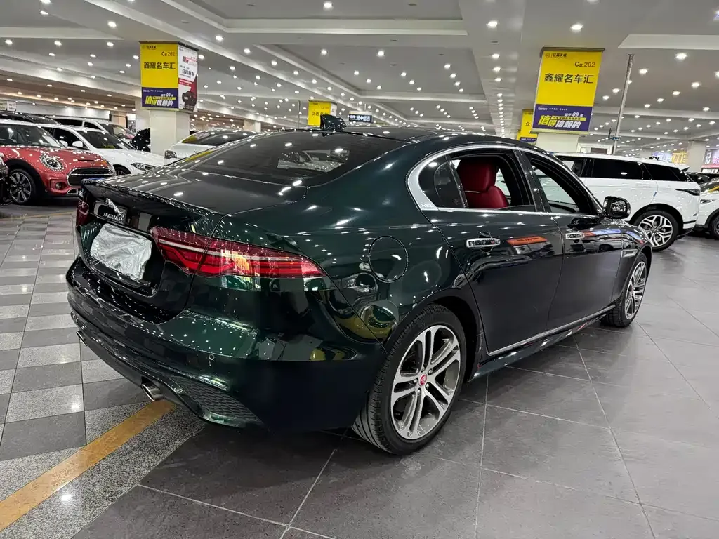 Jaguar XEL — фото 3
