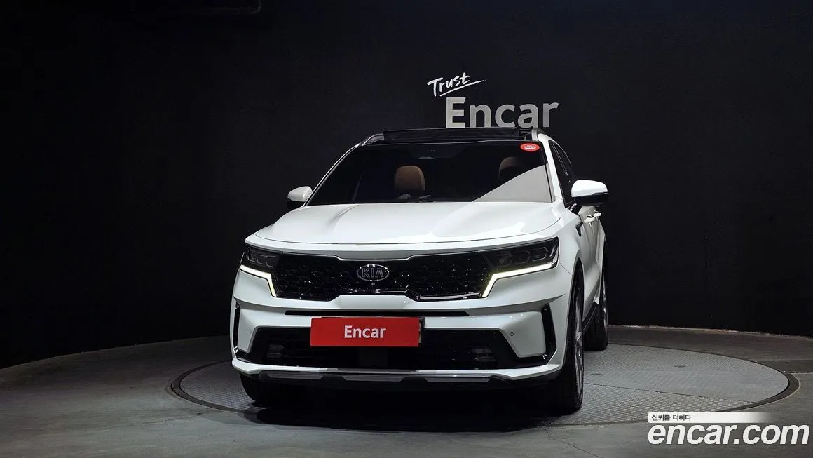 Kia Sorento — фото 9