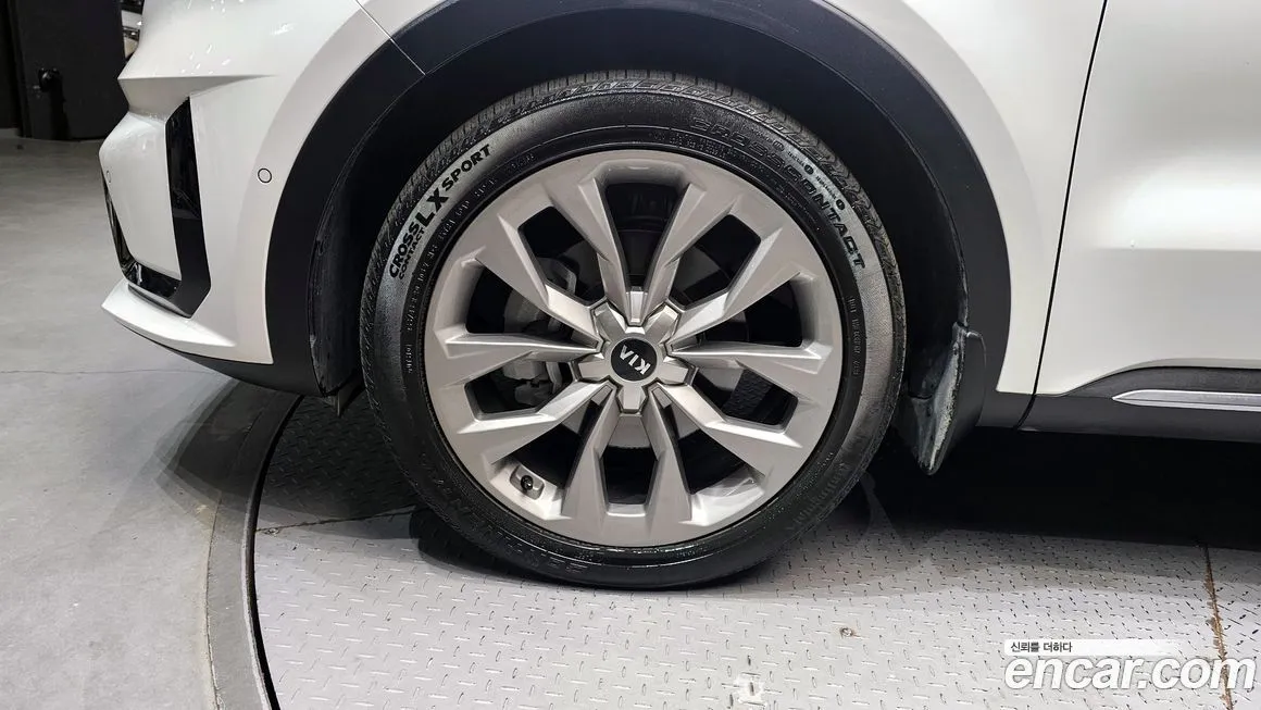 Kia Sorento — фото 4