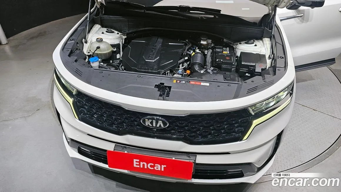 Kia Sorento — фото 6