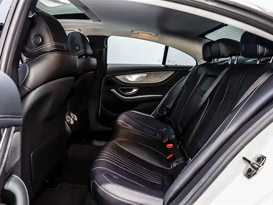 Mercedes-Benz CLS — фото 9