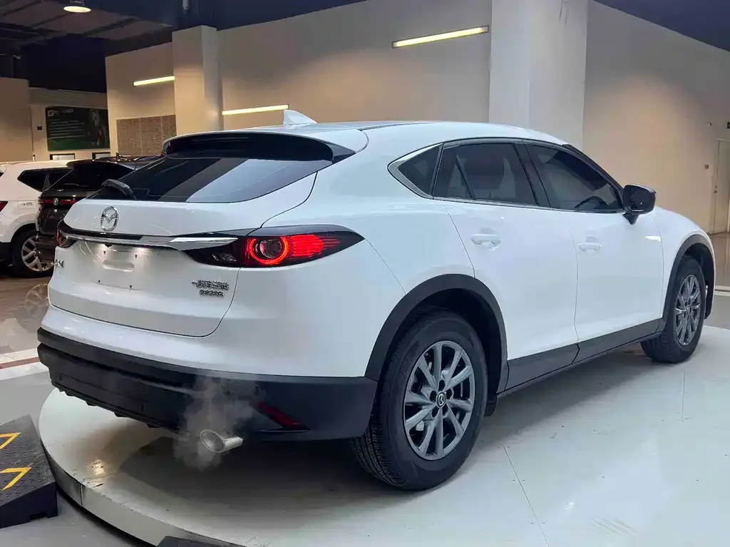 Mazda CX-4 — фото 6