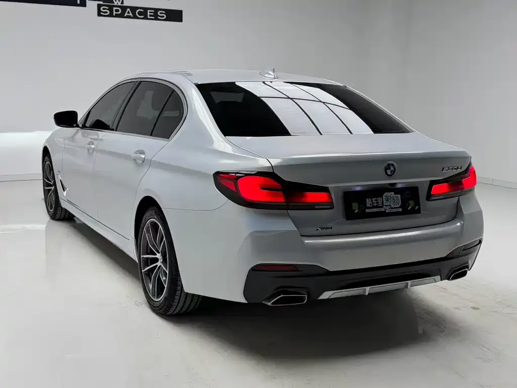 BMW 5 Series — фото 2