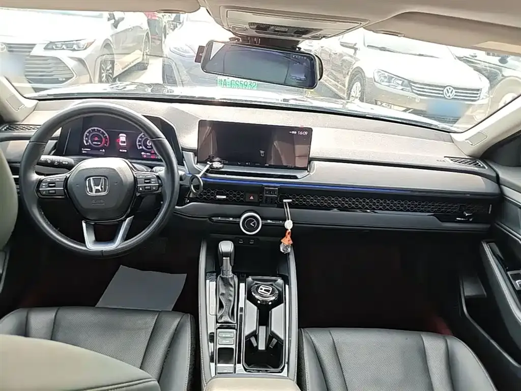 Honda Accord — фото 4