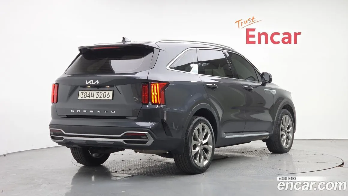 Kia Sorento — фото 8