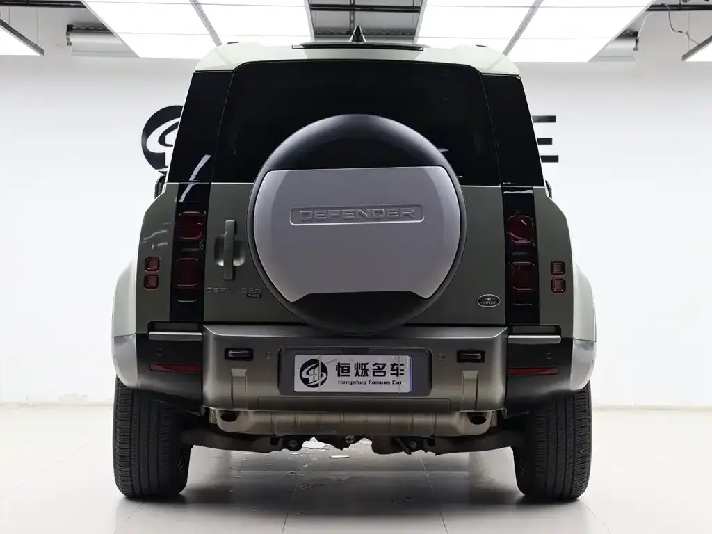 Land Rover Defender — фото 3