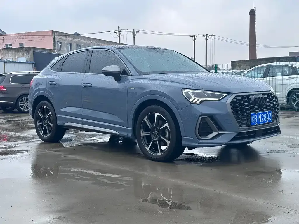 Audi Q3 Sportback — фото 9