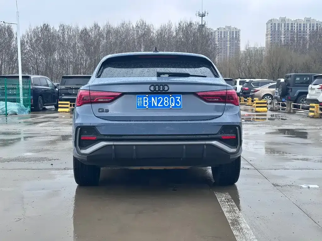 Audi Q3 Sportback — фото 10